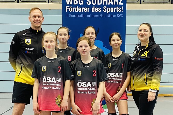 Die unter 13-jährigen SVC-Mädchen werden Turniersiegerinnen (Foto: SVC) Die unter 13-jährigen SVC-Mädchen werden Turniersiegerinnen (Foto: SVC)