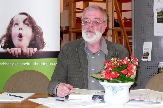 Lesung zur Nachhaltigkeit (Foto: St. Förster) Lesung zur Nachhaltigkeit (Foto: St. Förster)