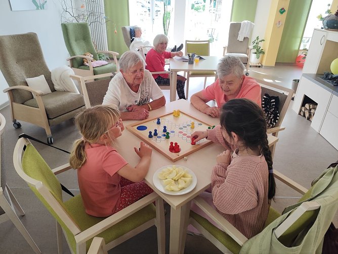 Kooperation Kindertageseinrichtung Kleine Sp&uuml;rnasen � Caritas Altenpflegezentrum St. Josefshaus (Foto: Stadt Nordhausen)