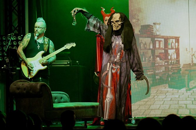 "FAUST'N'ROLL" (Tod - Archiv) (Foto: Eva Maria Wiegand) "FAUST'N'ROLL" (Tod - Archiv) (Foto: Eva Maria Wiegand)