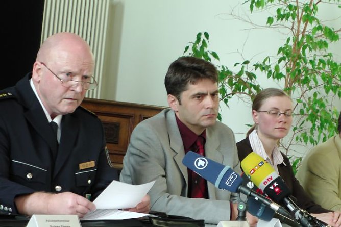 Uwe Köppel und Komissar Becker (Foto: Angelo Glashagel) Uwe Köppel und Komissar Becker (Foto: Angelo Glashagel)