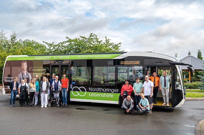 Neue Farben und Gestaltung auf dem Bus (Foto: Jana Lenz) Neue Farben und Gestaltung auf dem Bus (Foto: Jana Lenz)