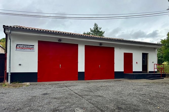 Das schick renovierte Feuerwehrgerätehaus (Foto: FFW Großwerther) Das schick renovierte Feuerwehrgerätehaus (Foto: FFW Großwerther)