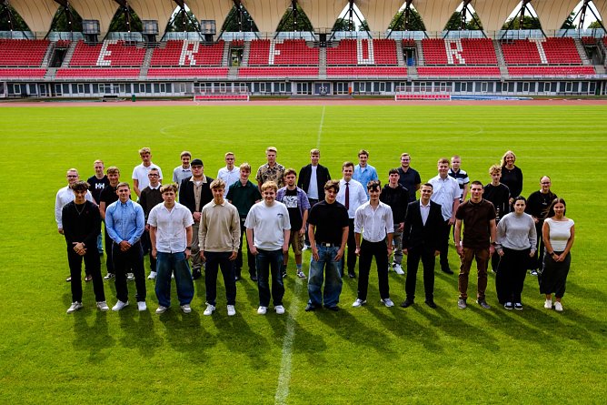 Insgesamt 1.899 junge Menschen haben gestern ihre Ausbildung begonnen (Foto: IHK)