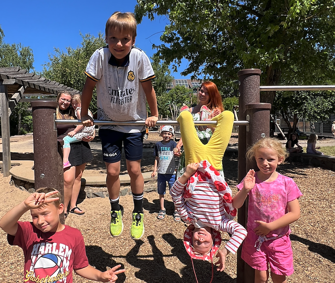 Auf dem Schulhof der Evangelischen Grundschule Nordhausen in den Ferien (Foto: Evangelische Grundschule Nordhausen)