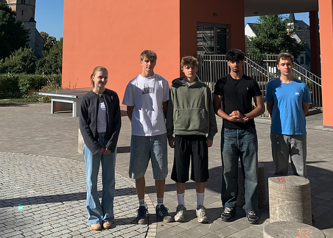 Stella Baumeier, Iraj Dhillon, Oskar Gro&szlig;er, Arvid Wernecke und Justus Kramer sind nun Stipendiaten des Landes Th&uuml;ringen (Foto: Heike Ludewig)