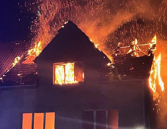 Brand in Ellrich (Foto: Feuerwehr) Brand in Ellrich (Foto: Feuerwehr)