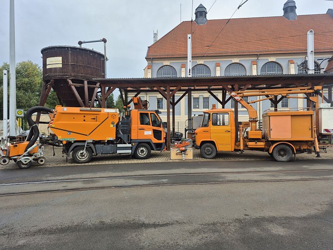 Gleisreinigung in Nordhausen (Foto: Verkehrsbetriebe Nordhausen)