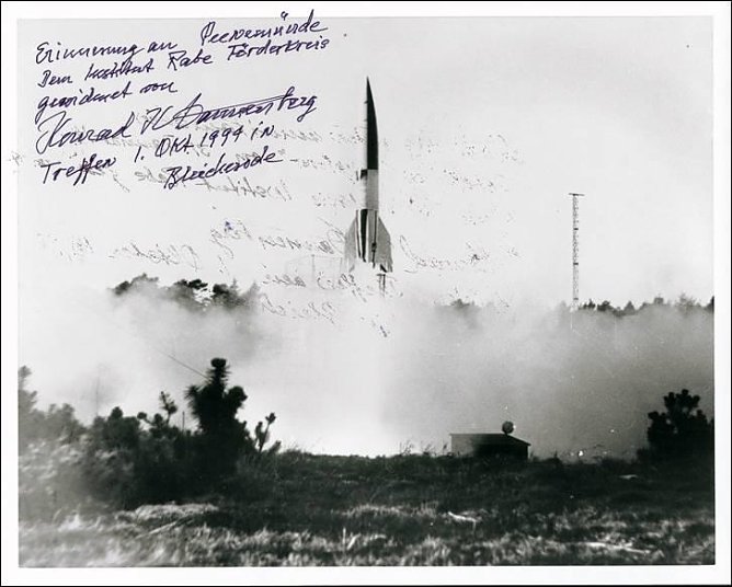 Widmung von Konrad Dannenberg anl&auml;sslich seines Besuches im Bleicher&ouml;der Institut Rabe im Jahr 1999 (Foto: privat)