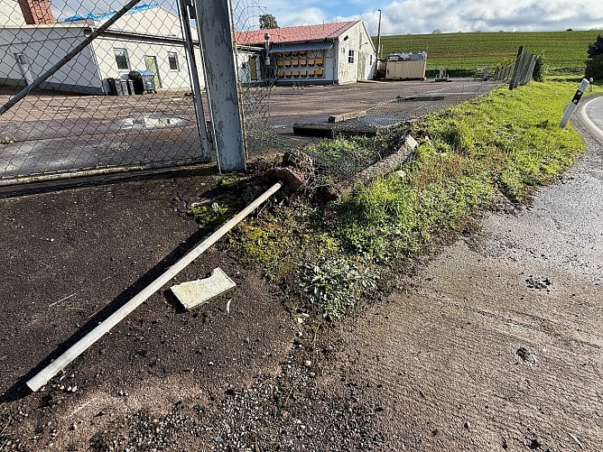 Viel Schaden und vom Verursacher bisher keine Spur (Foto: S. Dietzel)