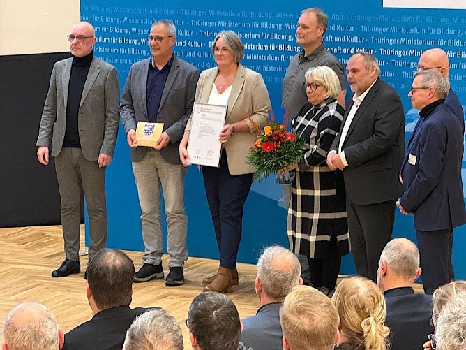 Auszeichnung für den Drachenland Verein Rodishain (Foto: Jäger/Brink) Auszeichnung für den Drachenland Verein Rodishain (Foto: Jäger/Brink)