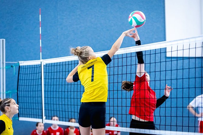 Kreisfinale Jugend trainiert für Olympia im Volleyball (Foto: Christoph Keil) Kreisfinale Jugend trainiert für Olympia im Volleyball (Foto: Christoph Keil)