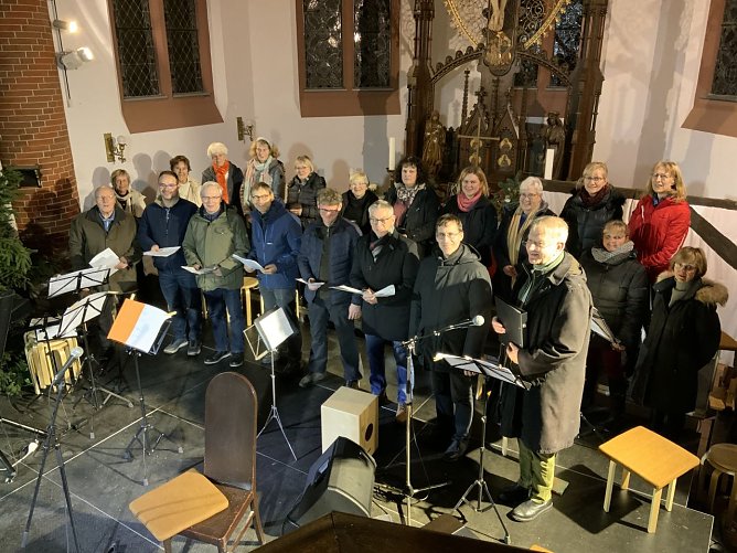 Gospel- und Männerchor singen morgen in der Ilfelder Kirche (Foto: Christine Heimrich) Gospel- und Männerchor singen morgen in der Ilfelder Kirche (Foto: Christine Heimrich)