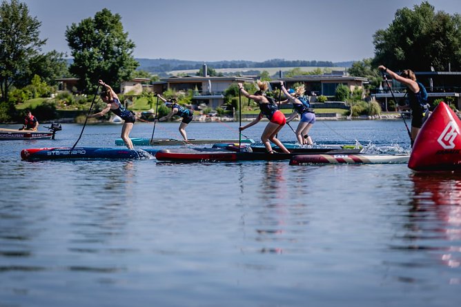 Der SUP-Wettkampf auf den Sundh&auml;user See.  (Foto: Christoph Keil)