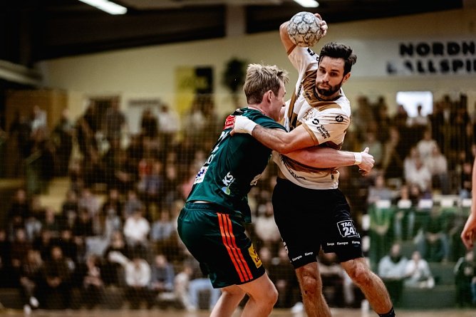 Handball der Spitzenklasse in der Ballspielhalle. (Foto: Christoph Keil) Handball der Spitzenklasse in der Ballspielhalle. (Foto: Christoph Keil)