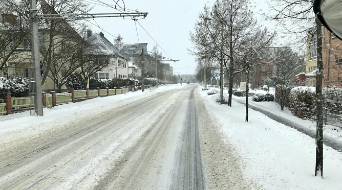 Die verschneite Stolberger Straße in Nordhausen. (Foto: Archivbild: Landratsamt Nordhausen) Die verschneite Stolberger Straße in Nordhausen. (Foto: Archivbild: Landratsamt Nordhausen)
