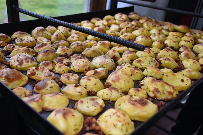 Knusprig gebackene Kartoffeln gibt es wieder in Görsbach. (Foto: Archivfoto: Sven Gämkow) Knusprig gebackene Kartoffeln gibt es wieder in Görsbach. (Foto: Archivfoto: Sven Gämkow)