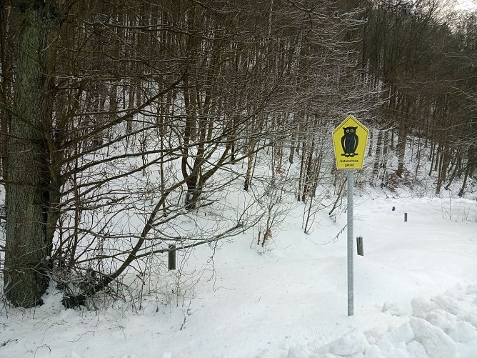 Neue Schilder für Naturschutzgebiete. (Foto: Jessica Piper) Neue Schilder für Naturschutzgebiete. (Foto: Jessica Piper)