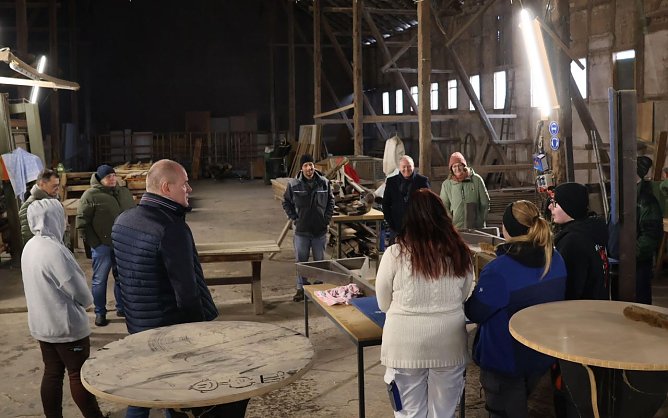 Landrat Matthias Jendricke besuchte j&uuml;ngst den Horizont-Verein.  (Foto: Jessica Piper)