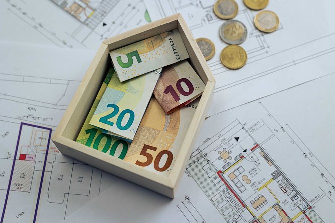 Wer im Eigenheim lebt, spart Miete. (Foto: Nils Hillebrand) Wer im Eigenheim lebt, spart Miete. (Foto: Nils Hillebrand)