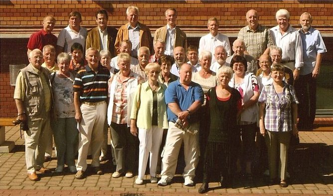 Klassentreffen nach 48 Jahren (Foto: privat) Klassentreffen nach 48 Jahren (Foto: privat)