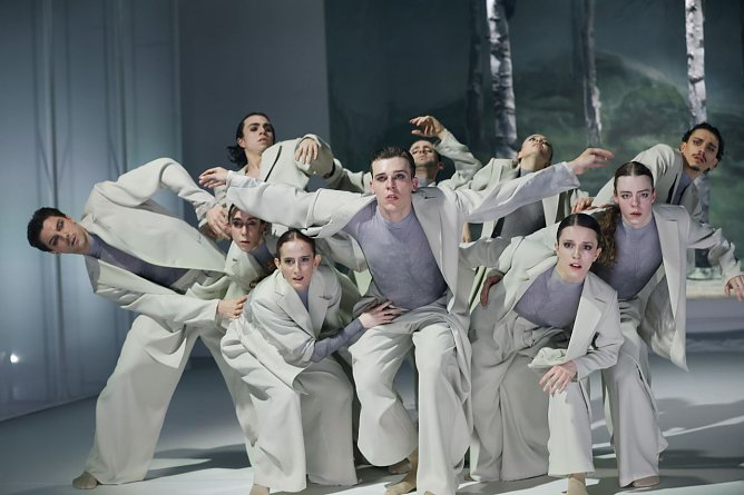 Die Vier Jahreszeiten werden im Theater Nordhausen vertanzt. (Foto: Ida Zenna ) Die Vier Jahreszeiten werden im Theater Nordhausen vertanzt. (Foto: Ida Zenna )