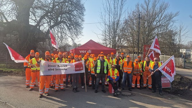 Warnstreik bei Veolia in Nordhausen (Foto: agl) Warnstreik bei Veolia in Nordhausen (Foto: agl)