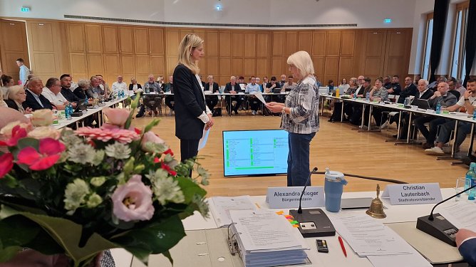 Hannelore Haase r&uuml;ckt als Stadtratsmitglied f&uuml;r Katja Mitteldorf nach (Foto: agl)