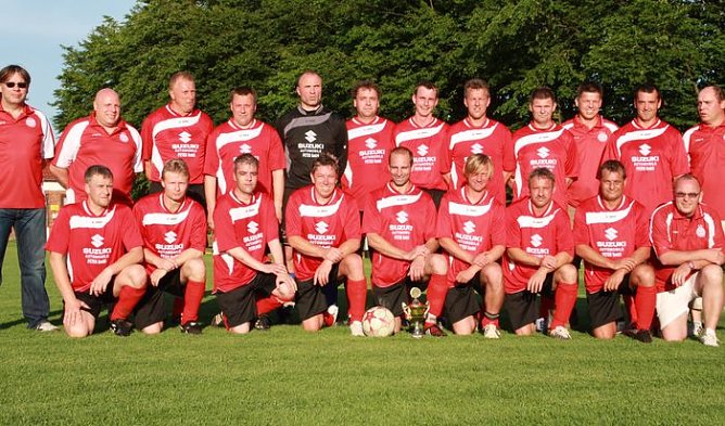 Perfekte Meisterfeier (Foto: privat) Perfekte Meisterfeier (Foto: privat)