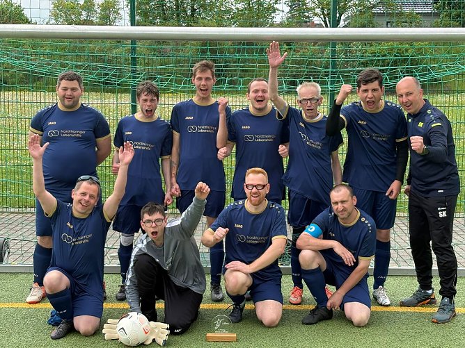 Die Fu&szlig;baller der Lebenshilfe waren in S&ouml;mmerda ganz vorne mit dabei (Foto: Nordth&uuml;ringer Lebenshilfe)