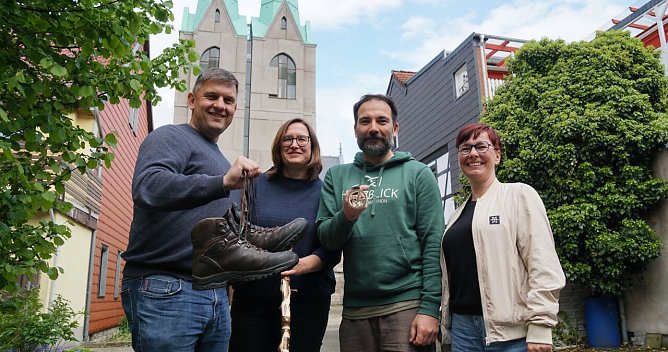 Matthias und Kerstin Kresel sowie die Geschwister Thomas Schr&ouml;der und Beate Dietrich (v.l.n.r.) organisieren den Wandermarathon in Ellrich.  (Foto: ssc)
