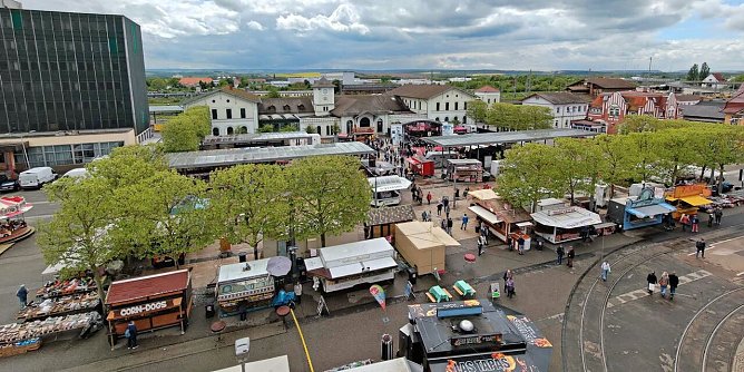 Blick auf das Bahnhofsfest, das in diesem Jahr das letzte Mal stattgefunden hat. (Foto: Peter Blei)
