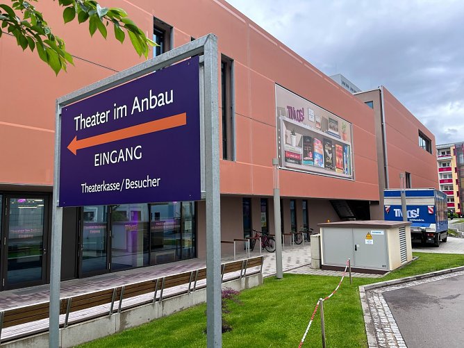 Im Theater im Anbau, dem Neubau, findet sich derzeit noch die Interimsspielst&auml;tte. Hier sollen sp&auml;ter die Werkst&auml;tte und Prober&auml;ume einziehen. (Foto: ssc)