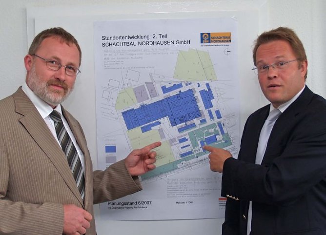 St&auml;ter l.), Peters (r.) (Foto: nnz)