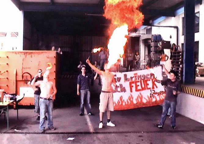 Feuer im Gelände (Foto: nnz) Feuer im Gelände (Foto: nnz)