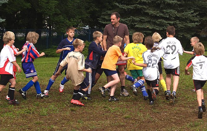 RUnd herum um den Trainer (Foto: nnz)