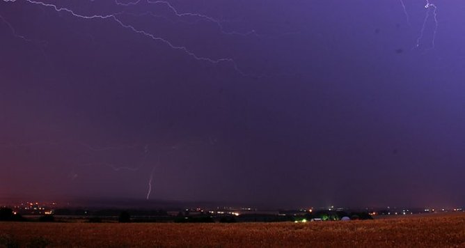 Gewitterf (Foto: F. Jeschke) Gewitterf (Foto: F. Jeschke)