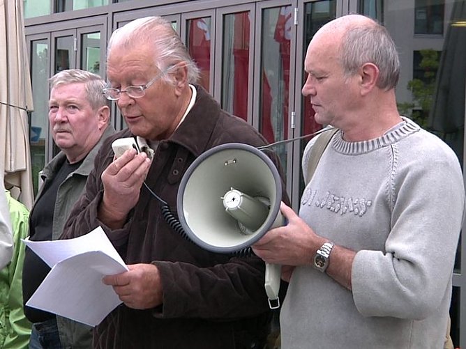 Demo gegen Ausschluss (Foto: nnz-tv) Demo gegen Ausschluss (Foto: nnz-tv)
