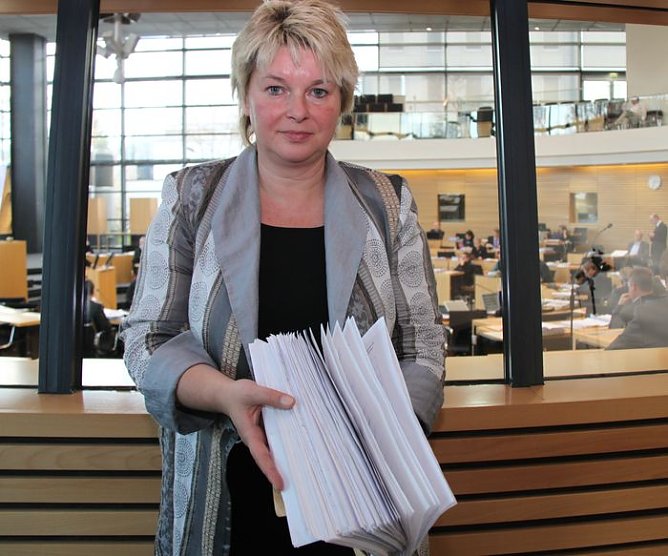 Hitzing mit Unterschriften (Foto: FDP)