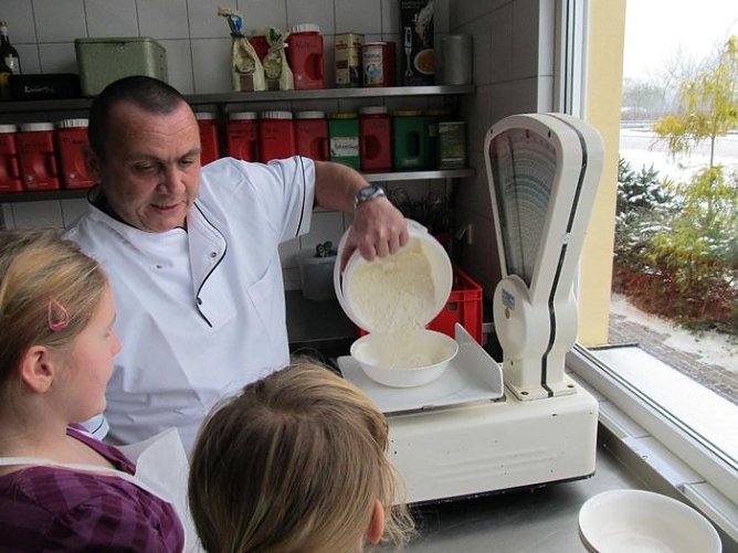 Pl&auml;tzchen gebacken (Foto: Horizont-Verein)