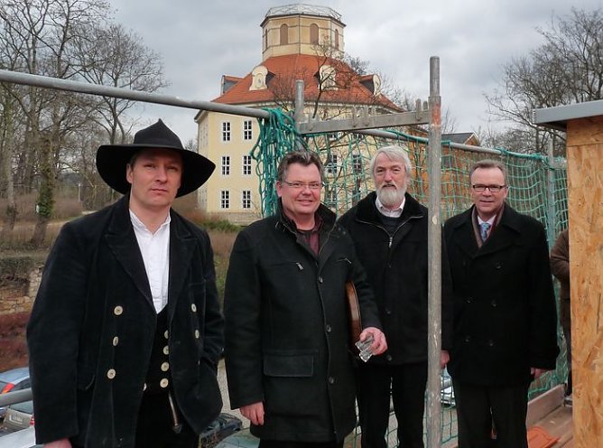 Richtfest gefeiert (Foto: Karl-Heinz Herrmann) Richtfest gefeiert (Foto: Karl-Heinz Herrmann)