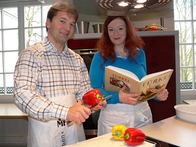 Tietje, Henne (Foto: Theater) Tietje, Henne (Foto: Theater)