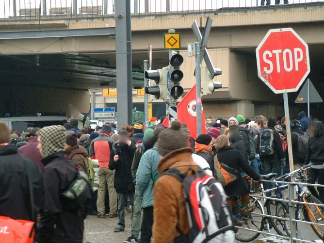 Für viele war am Hauptbahnhof erst einmal Endstation (Foto: Anonymus) Für viele war am Hauptbahnhof erst einmal Endstation (Foto: Anonymus)