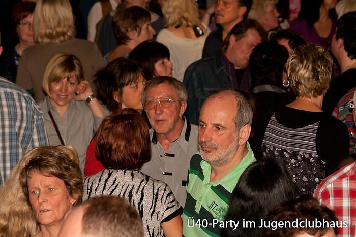 &Uuml;ber 40