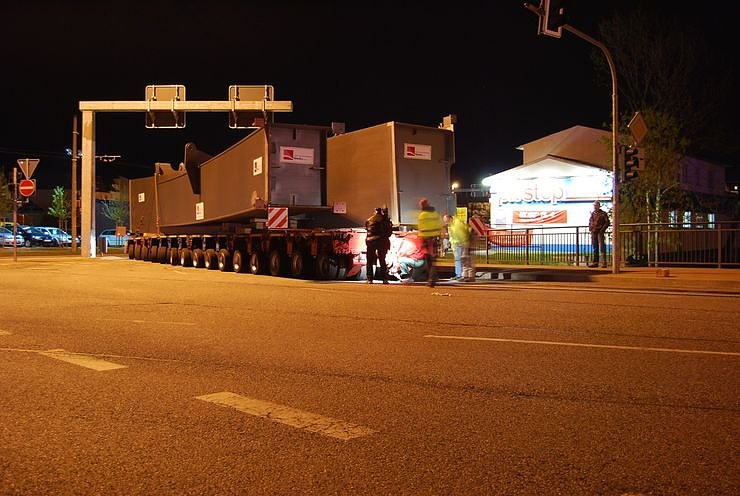 Ma&szlig;arbeit um Mitternacht