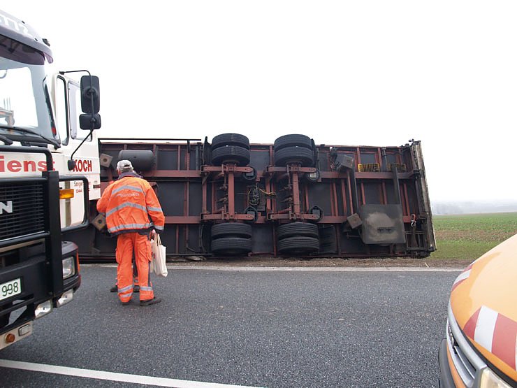 Lkw Unfall auf der B 4