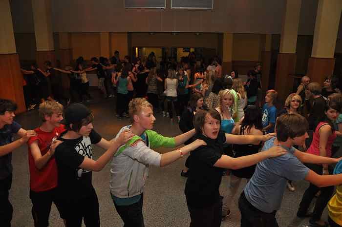 Coole Junge Party im Klubhaus