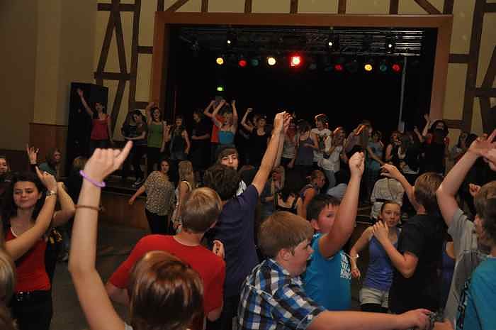 Coole Junge Party im Klubhaus