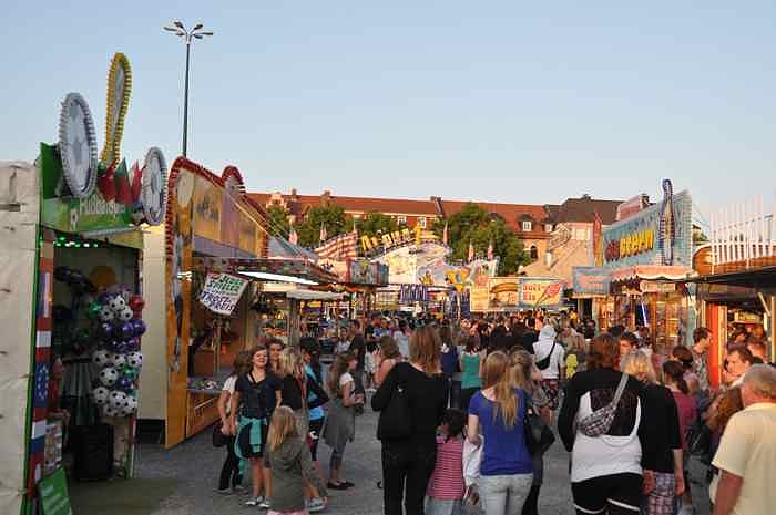 Frauen-Nacht auf den Jahrmarkt