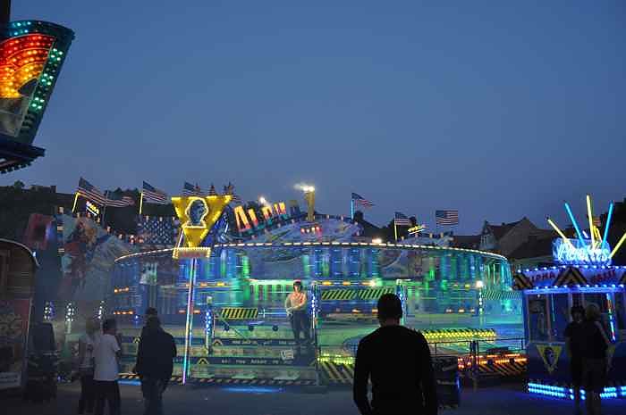 Frauen-Nacht auf den Jahrmarkt